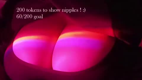 Snapshot of sweetcalciferr chatting on 11/15/25, 01:40 sweetcalciferr online show from 11/15/25, 01:40