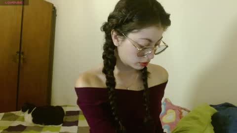Snapshot of sweetcalm_ chatting on 05/31/26, 03:58 sweetcalm_ online show from 05/31/26, 03:58