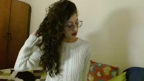Snapshot of sweetcalm_ chatting on 06/01/26, 04:03 sweetcalm_ online show from 06/01/26, 04:03