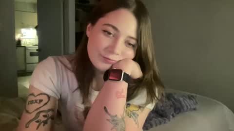 Snapshot of sweetcandyangel chatting on 02/04/25, 01:13 sweetcandy online show from 02/04/25, 01:13
