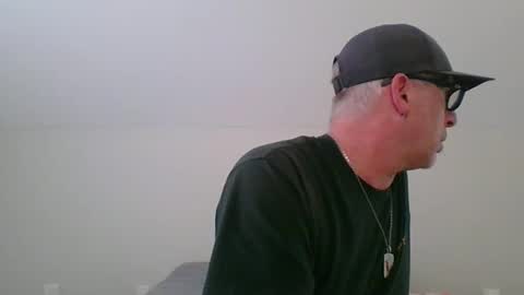 Snapshot of sweetcream5107 chatting on 04/06/26, 06:42 sweetcream5107 online show from 04/06/26, 06:42