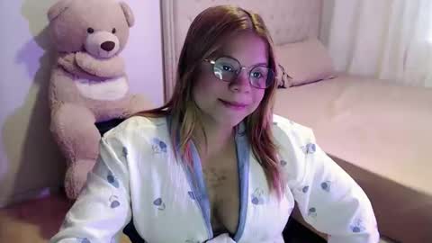 Cristal online show from 10/28/25, 08:33