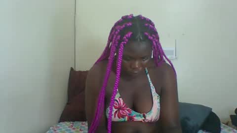 Snapshot of sweetdarkskin chatting on 02/09/25, 06:16 CLARIS online show from 02/09/25, 06:16