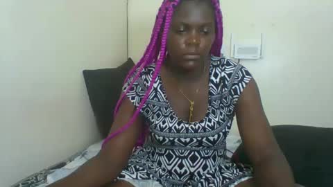 Snapshot of sweetdarkskin chatting on 02/12/25, 04:22 CLARIS online show from 02/12/25, 04:22