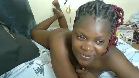 Snapshot of sweetdarkskin chatting on 03/07/25, 04:22 CLARIS online show from 03/07/25, 04:22