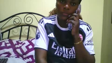 Snapshot of sweetdarkskin chatting on 01/13/26, 08:08 CLARIS online show from 01/13/26, 08:08