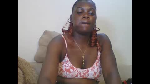 Snapshot of sweetdarkskin chatting on 06/09/26, 02:28 CLARIS online show from 06/09/26, 02:28