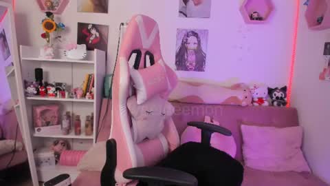 Vernica Help me to reach 80 likes thank you online show from 06/25/26, 05:12