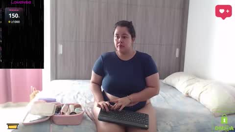Snapshot of sweetdesires_ chatting on 01/19/26, 02:21 online show from 01/19/26, 02:21