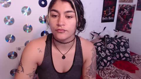 Abril online show from 10/11/25, 01:42