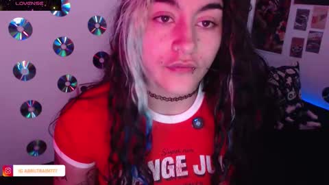 Abril online show from 11/04/25, 05:12