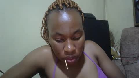 sweetdiva2012 online show from 09/20/25, 07:48