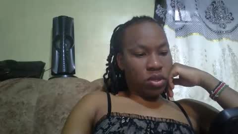 sweetdiva2012 online show from 12/15/25, 04:06