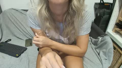 Sweet Dyzy online show from 11/04/25, 07:40