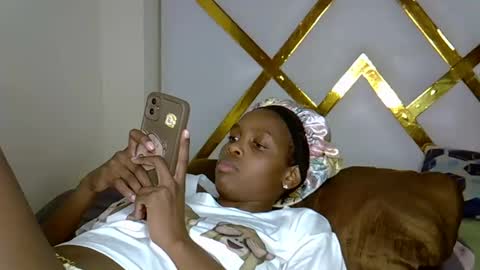 Snapshot of sweetebony123 chatting on 09/26/25, 09:19 sweetebony123 online show from 09/26/25, 09:19