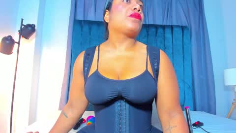 Snapshot of sweetebony_69 chatting on 05/05/26, 11:51 Mia online show from 05/05/26, 11:51