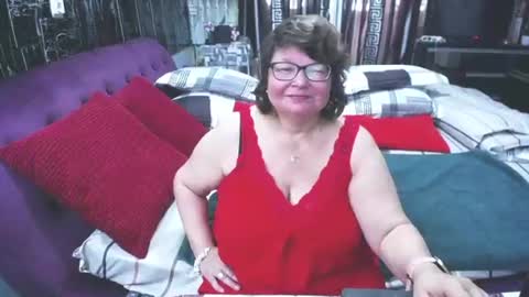 sweetestmilf4you online show from 06/15/26, 01:24