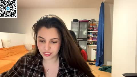 Snapshot of sweetfenomen67 chatting on 05/21/26, 08:16 Joanna online show from 05/21/26, 08:16