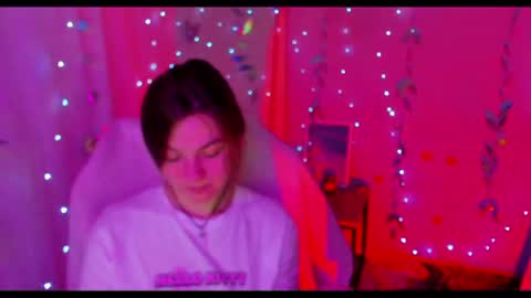 sweetfoyou online show from 06/18/26, 06:02