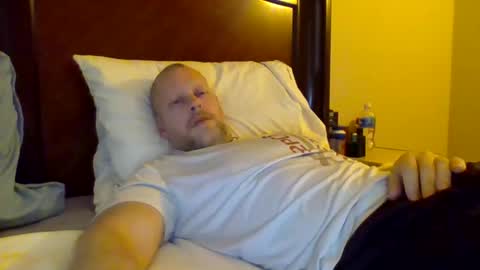 Snapshot of sweetg233 chatting on 01/25/25, 05:19 sweetg233 online show from 01/25/25, 05:19