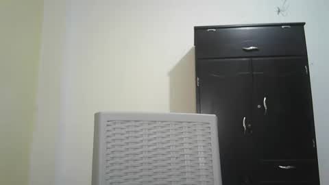 Victoria Santos online show from 12/29/24, 07:06