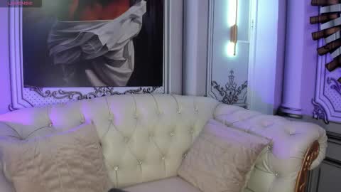 MIA  online show from 09/10/25, 10:04