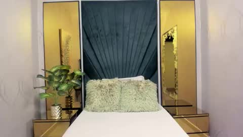 MIA  online show from 10/22/25, 08:25