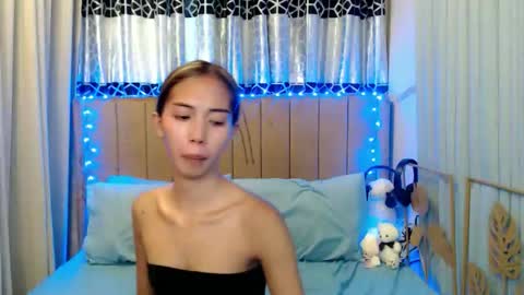 Snapshot of sweetgirl_daphne chatting on 06/07/26, 05:22 sweetgirl_daphne online show from 06/07/26, 05:22