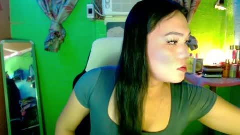 Snapshot of sweetgirl_kathy chatting on 04/18/26, 10:52 Kathy online show from 04/18/26, 10:52