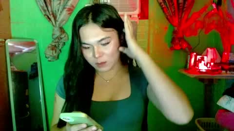 Snapshot of sweetgirl_kathy chatting on 05/13/26, 05:43 Kathy online show from 05/13/26, 05:43