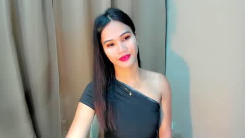Snapshot of sweetgirl_latina143 chatting on 09/11/25, 05:29 sweetgirl_latina143 online show from 09/11/25, 05:29