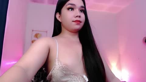 Snapshot of sweetgirl_mayxx chatting on 12/16/25, 12:37 May online show from 12/16/25, 12:37