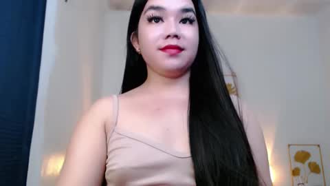 Snapshot of sweetgirl_mayxx chatting on 01/08/26, 12:46 May online show from 01/08/26, 12:46