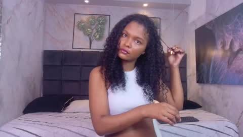 sweetgirlboney online show from 09/17/25, 11:34