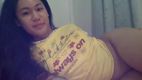 sweetgirllucy24xx online show from 06/03/26, 07:41