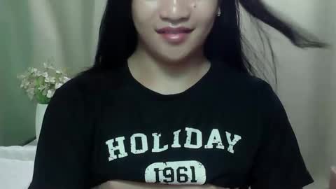 Snapshot of sweetgirly_jessa chatting on 03/21/26, 12:59 sweetgirly_jessa online show from 03/21/26, 12:59