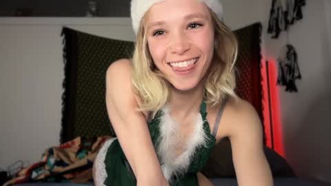 sweetgracee online show from 12/20/24, 07:01