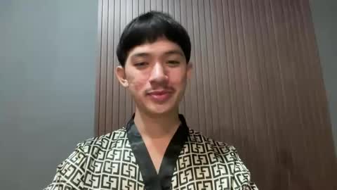 Snapshot of sweetguy102103 chatting on 03/01/26, 02:08 khrayan online show from 03/01/26, 02:08