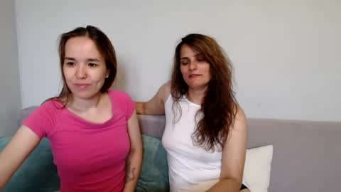 Alina and Mia online show from 06/27/26, 09:47