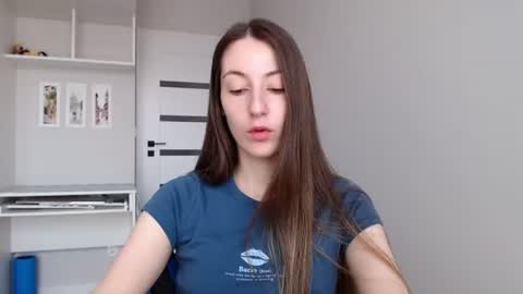 Snapshot of sweetheart_77 chatting on 07/22/26, 08:39 Emma online show from 07/22/26, 08:39