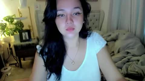 Snapshot of sweethoney369 chatting on 01/06/26, 07:01 Layla online show from 01/06/26, 07:01