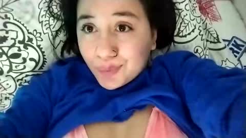 Ana Mara  i cant Make noise My family is here  online show from 02/26/25, 05:53