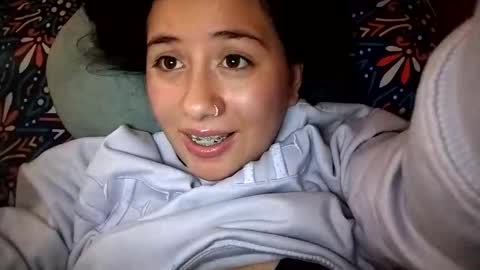 Ana Mara  i cant Make noise My family is here  online show from 02/04/26, 04:40