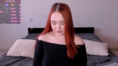 Snapshot of sweetie_candy_ chatting on 12/18/24, 12:18 Hannah online show from 12/18/24, 12:18