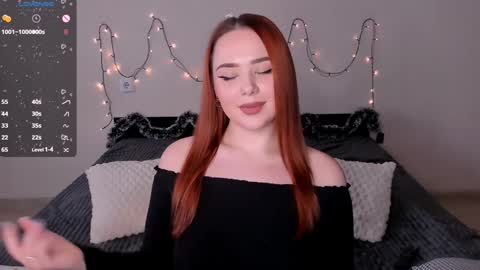 Snapshot of sweetie_candy_ chatting on 12/22/24, 12:05 Hannah online show from 12/22/24, 12:05