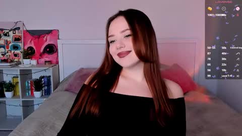 Snapshot of sweetie_candy_ chatting on 10/31/25, 01:01 Hannah online show from 10/31/25, 01:01