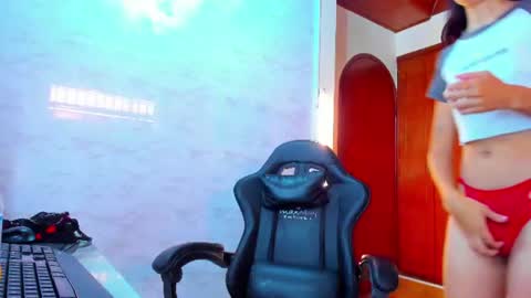 FOXXY online show from 08/06/26, 11:56