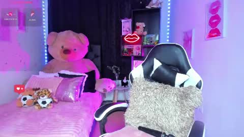   online show from 06/26/26, 03:44