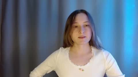 Snapshot of sweetie_lover chatting on 05/07/26, 08:47 Annie online show from 05/07/26, 08:47