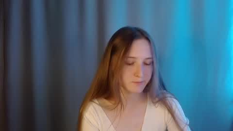 Snapshot of sweetie_lover chatting on 05/31/26, 09:16 Annie online show from 05/31/26, 09:16